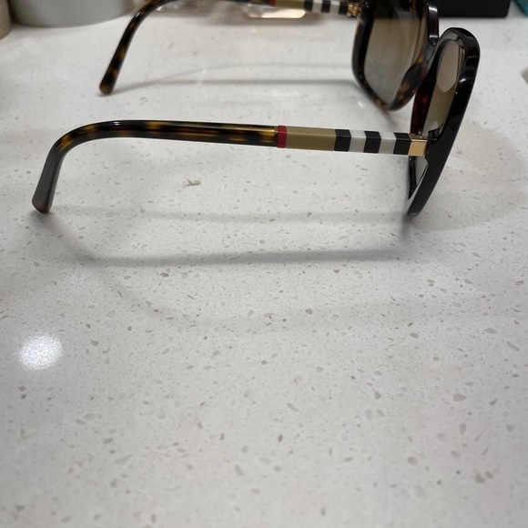 Authentic Burberry Sunglasses - Picture 3 of 4